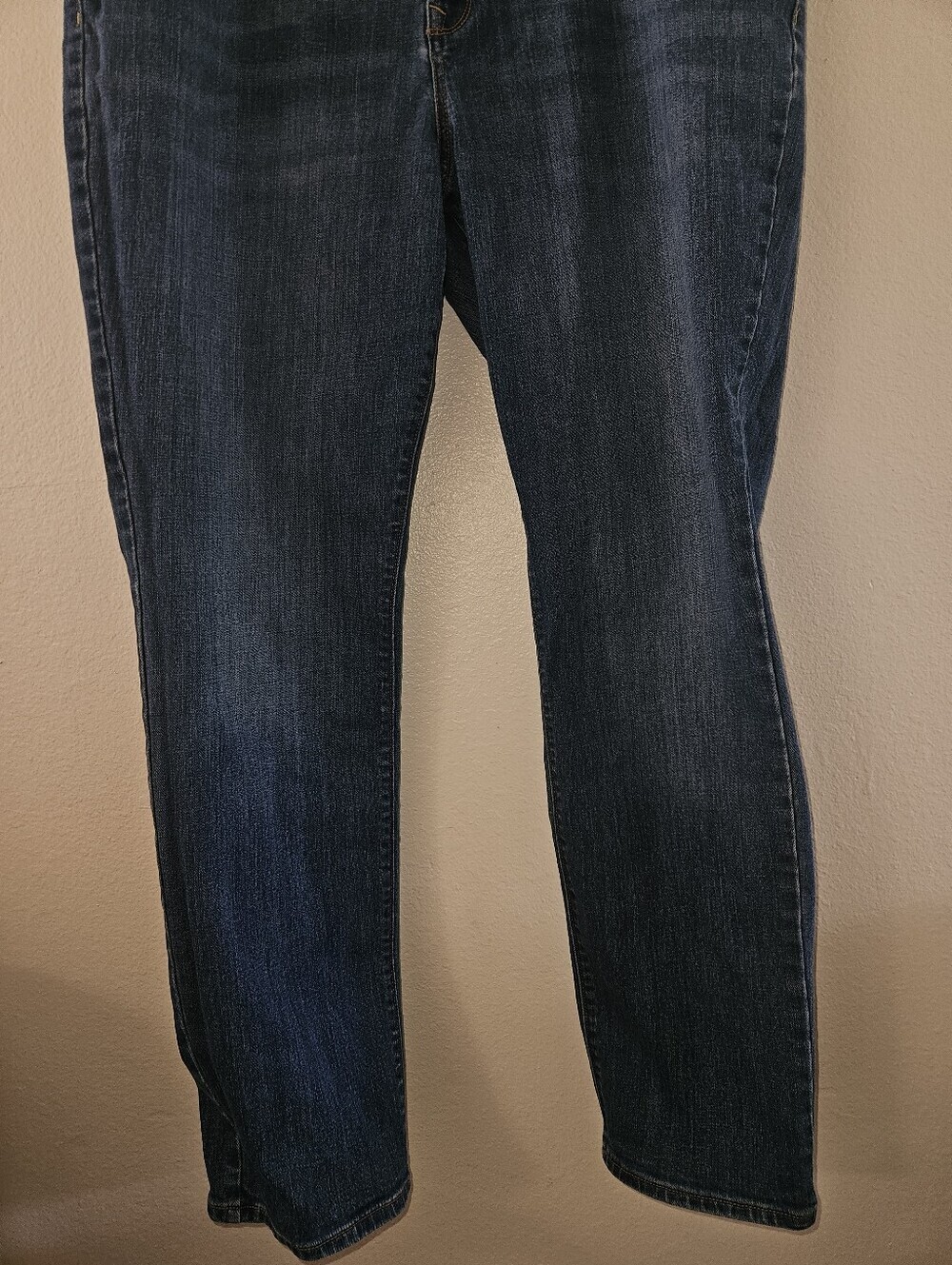 Old Navy Womans Old Navy Curvy Mid Rise Jeans Size 16 - Picture 3 of 12